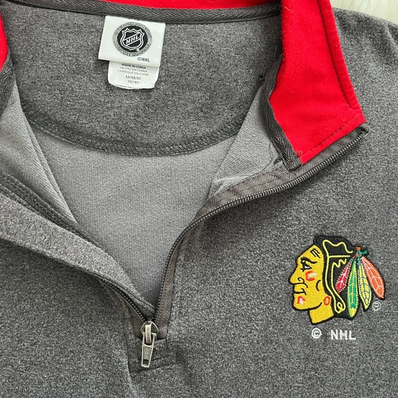 Mens Chicago Blackhawks NHL pullover - Picture 2 of 2